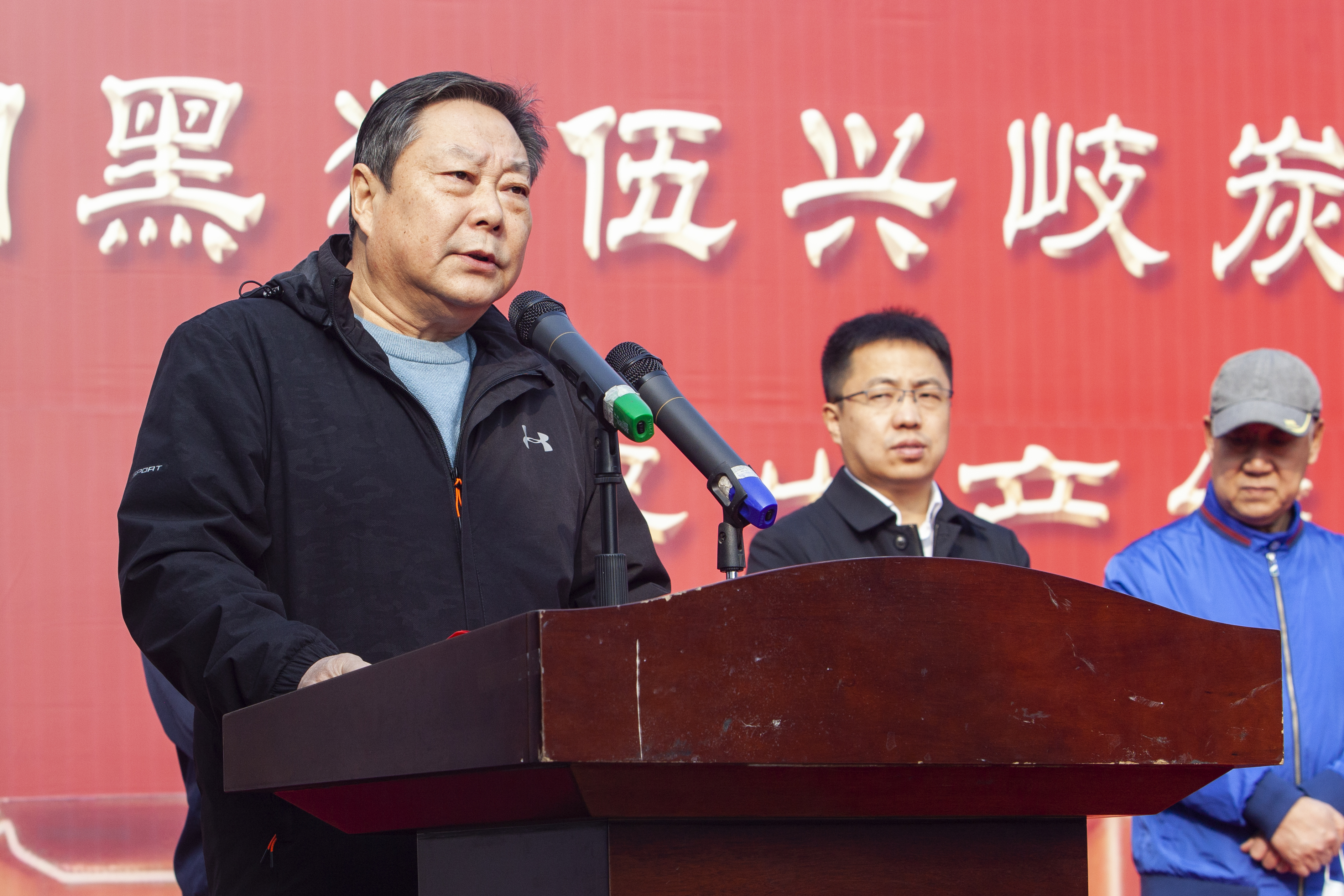王耀董事长.jpg