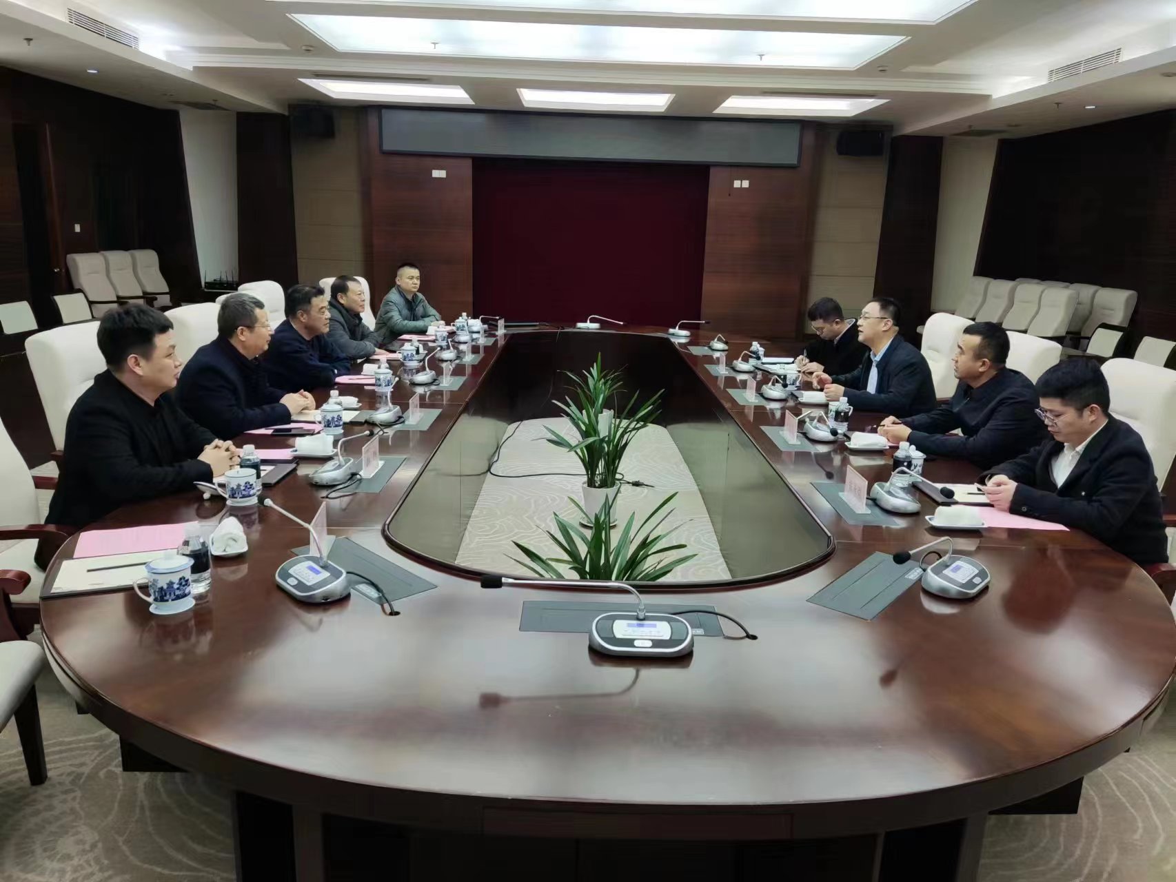 乌海市副市长王继平一行到黑猫股份调研指导 (3).jpg