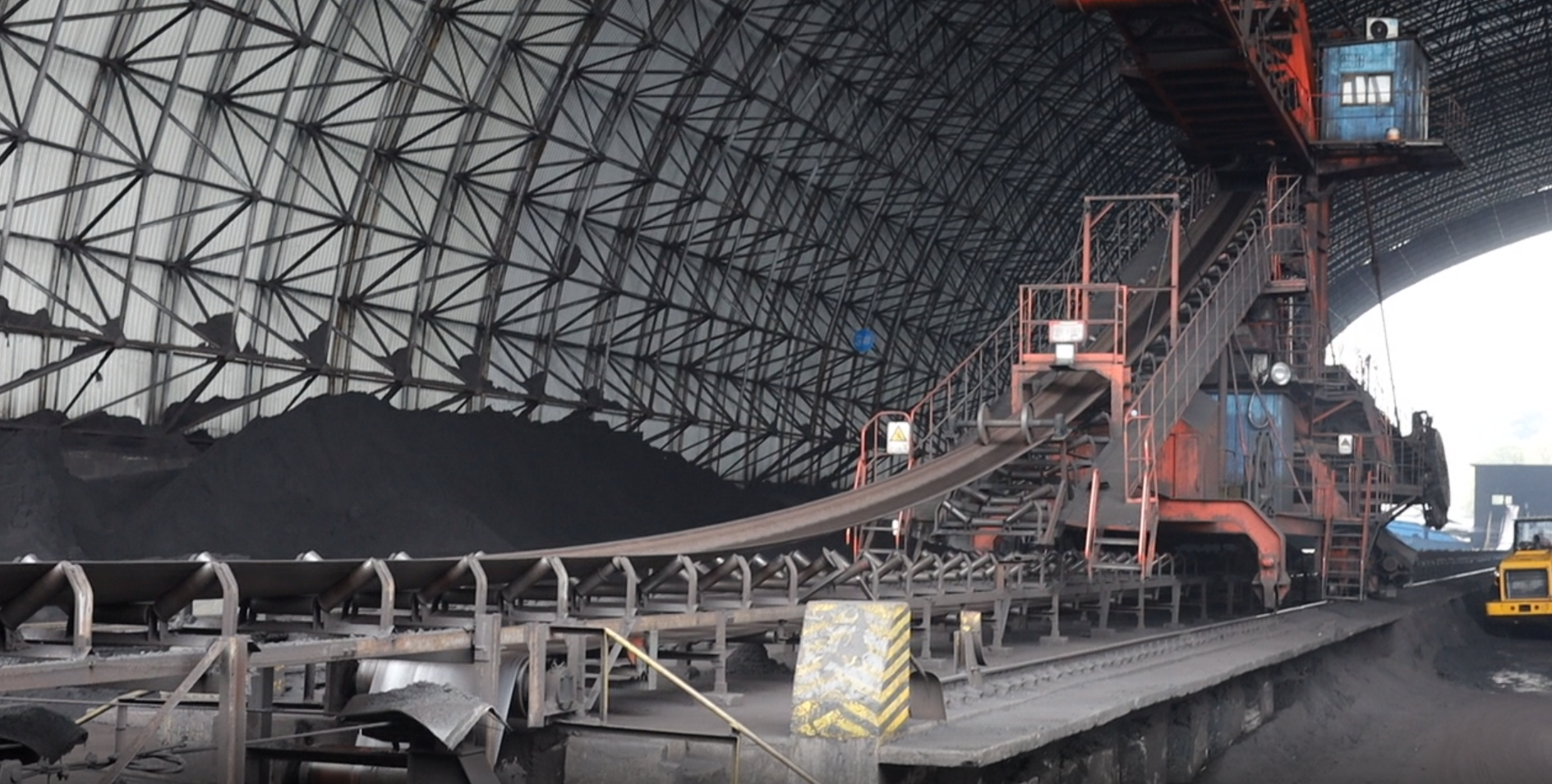 传送进厂煤 景焦能源公司沈颖摄.png 传送进厂煤 景焦能源公司沈颖摄.png
